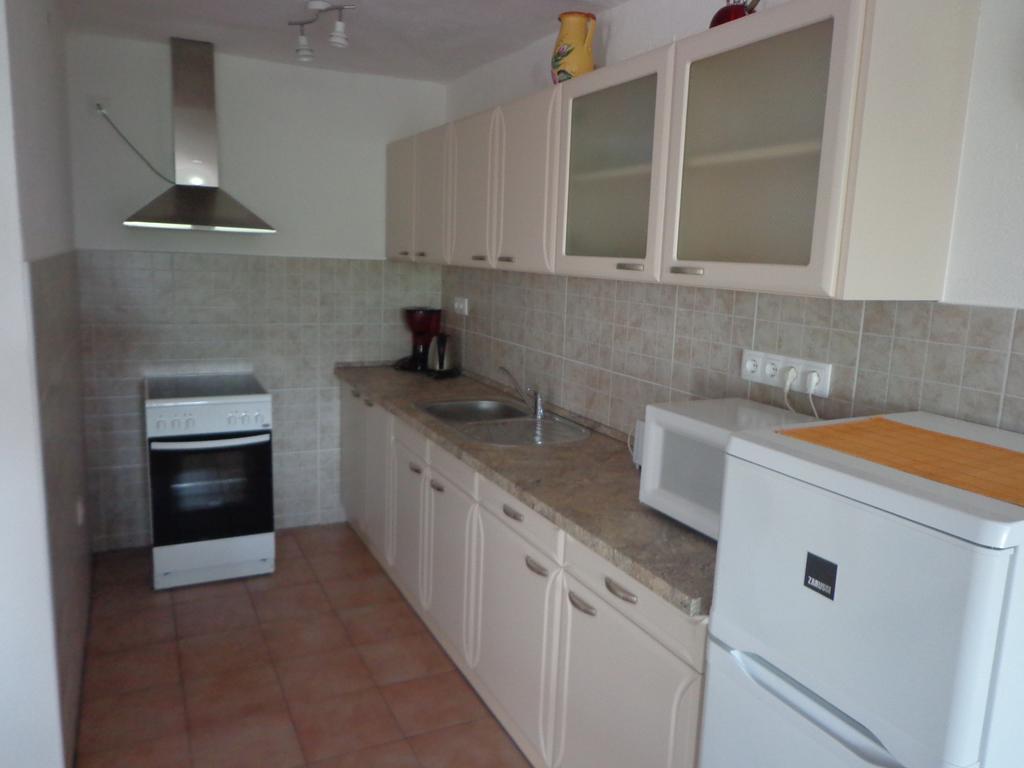 Eva Apartman Fonyód Buitenkant foto